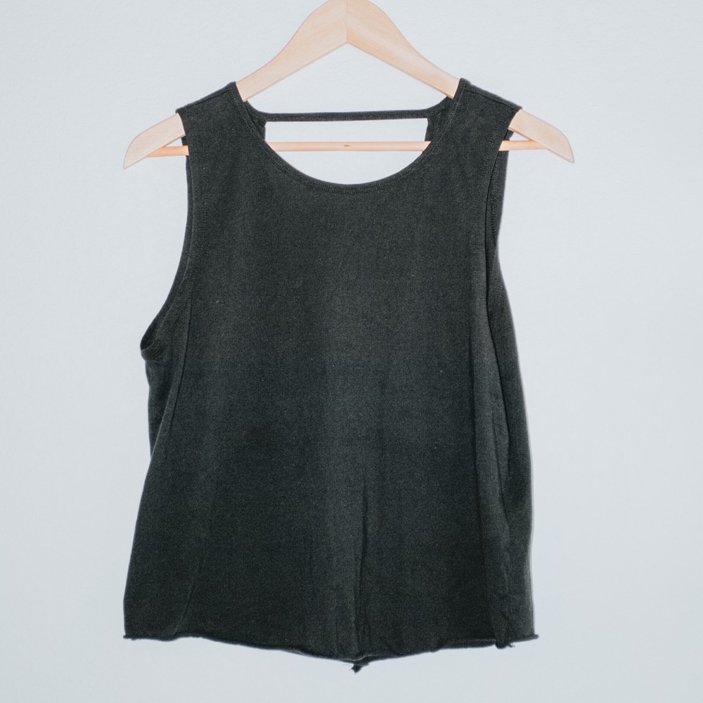 BEYOND YOGA black cropped tank